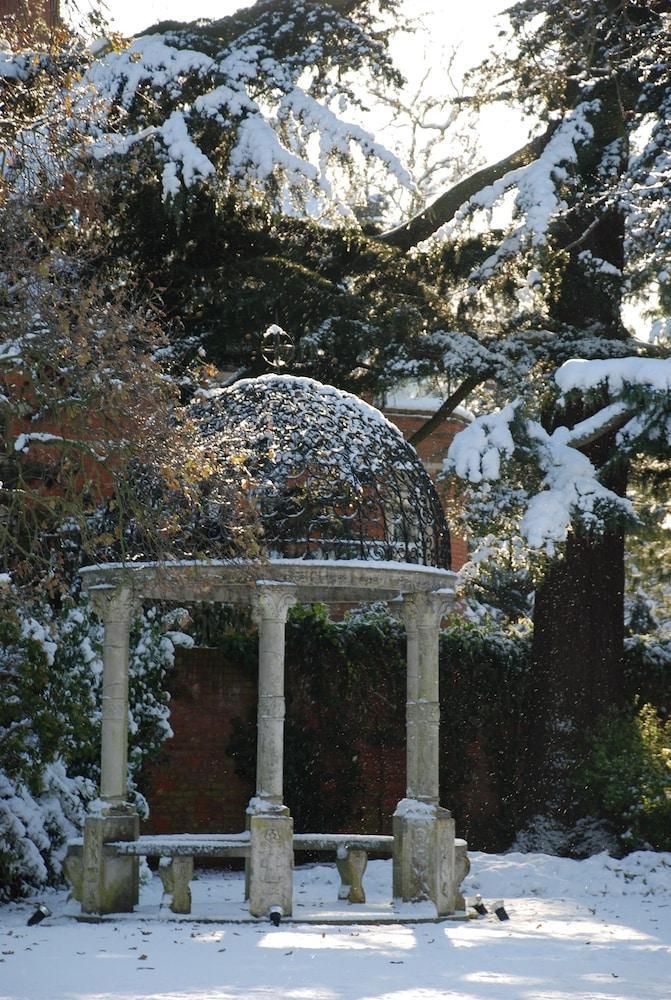 Warren House Hotel 4*